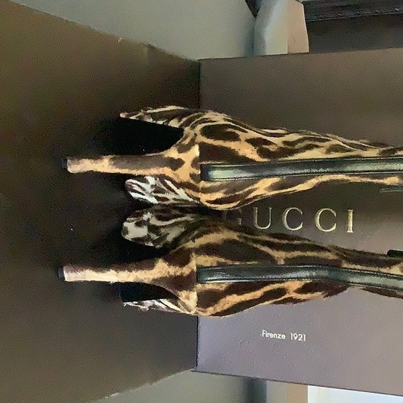 Gucci ankle bootie - Picture 3 of 5